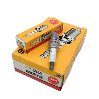 محصول نمونه تستی شمع خودرو ان جی کی مدل 6962 اورجینال بسته 4 عددی